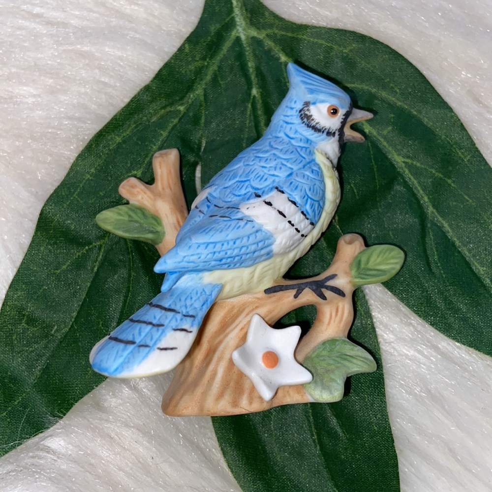 Vintage Lefton Blue Jay Hand Painted Bird Figurine Rare